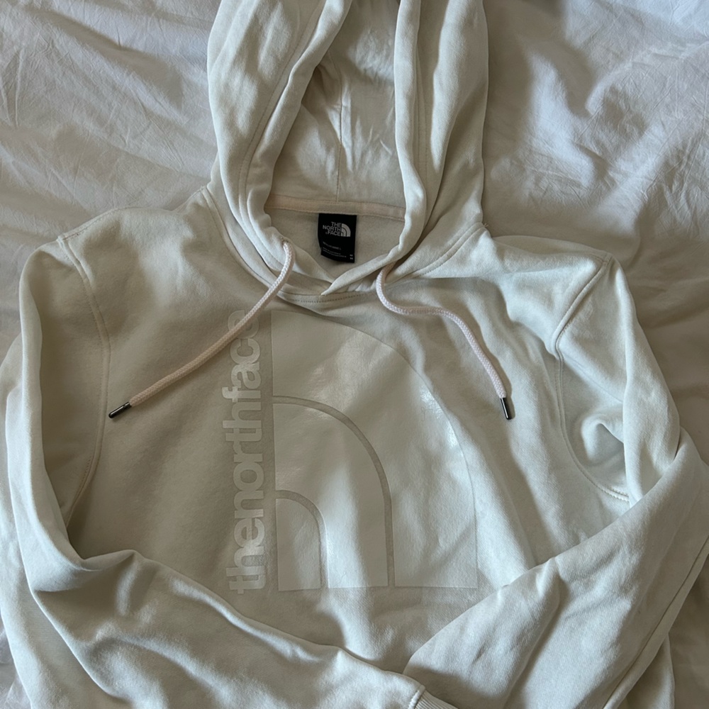 NWOT North Face Hoodie